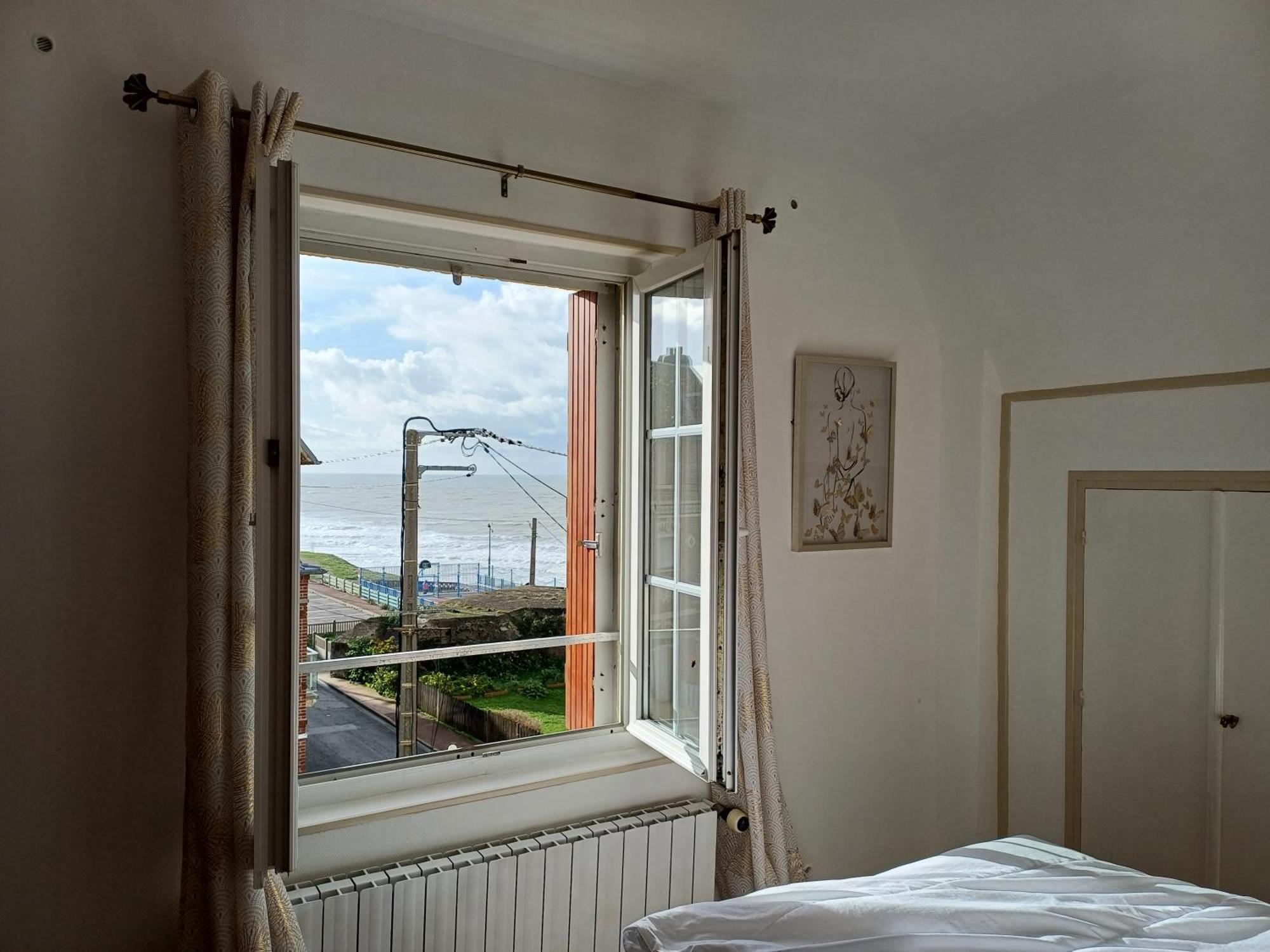Au Gre Des Marees 2 Appartement Face A La Mer 2Eme Etage เอิลท์ ภายนอก รูปภาพ